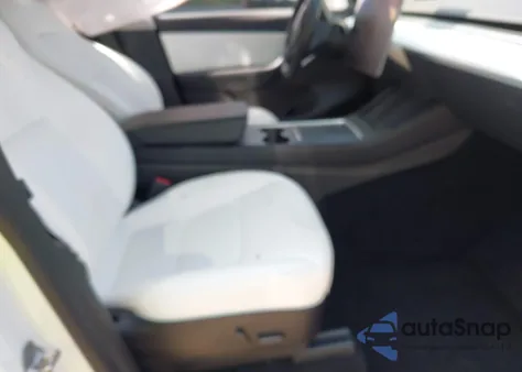 2022 Tesla Model Y Long Range Dual Motor All-Wheel Drive from USA, damaged, VIN 7SAYGDEE0NF431668